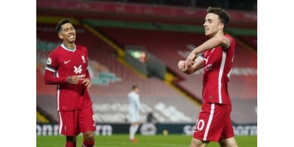 Les nouveaux joueurs de Liverpool supportent des tâches lourdes Les nouveaux joueurs de Liverpool supportent des tâches lourdes